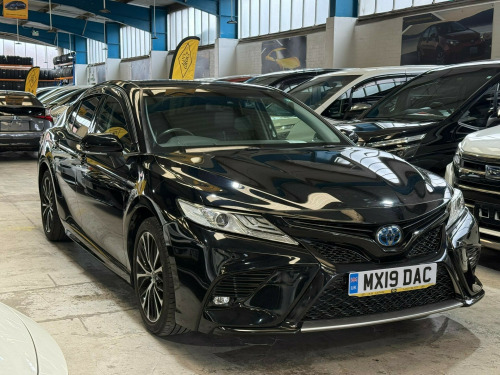 Toyota Camry  2,480 CC TOYOTA CAMRY HYBRID