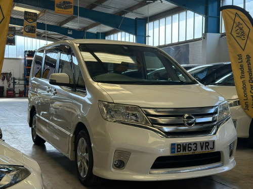 Nissan Serena  1,990 CC NISSAN SERENA 