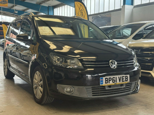 Volkswagen Touran   1,380 CC VOLKS W GOLF TOURAN TSI