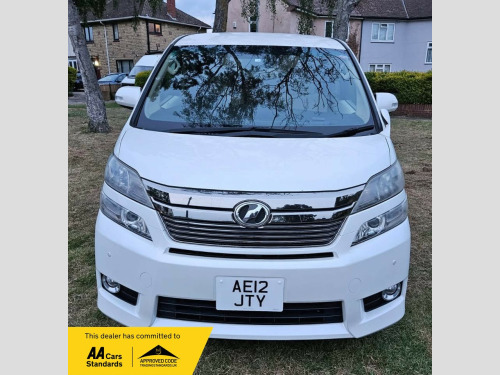 Toyota Vellfire  8 SEATER- 2.4L Petrol-Ulez/Caz pass-Free 24months gold warranty & 12months 