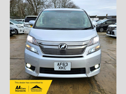 Toyota Vellfire  8 Seater- 2.4L Petrol-DUAL SUNROOF-Ulez/caz pass-Free 40months gold warrant 