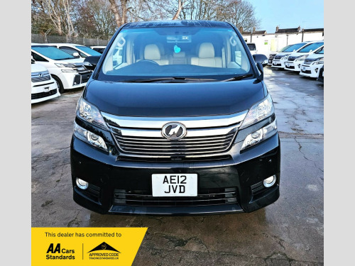 Toyota Vellfire  8 Seater- 2.4L PETROL-ULEZ/CAZ PASS-FREE 40MONTHS GOLD WARRANTY & 12 MONTHS 