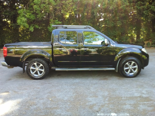 Nissan Navara  Double Cab Pick Up Platinum 2.5dCi 190 4WD