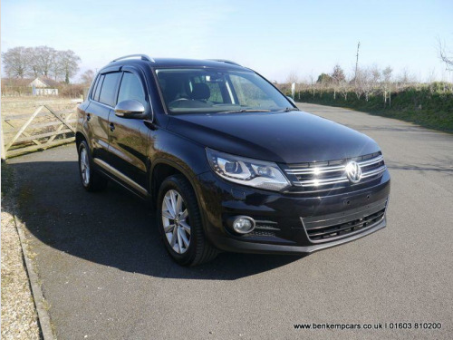 Volkswagen Tiguan  2.0 TDI BlueMotion Tech SE DSG 4WD Euro 5 (s/s) 5dr