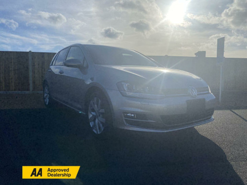 Volkswagen Golf  1.4 TSI BlueMotion Tech SE Hatchback 5dr Petrol DSG Euro 5 (s/s) (122 ps) 
