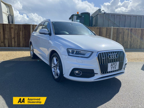 Audi Q3  2.0 TFSI S line SUV 5dr Petrol S Tronic quattro Euro 5 (s/s) (170 ps) 