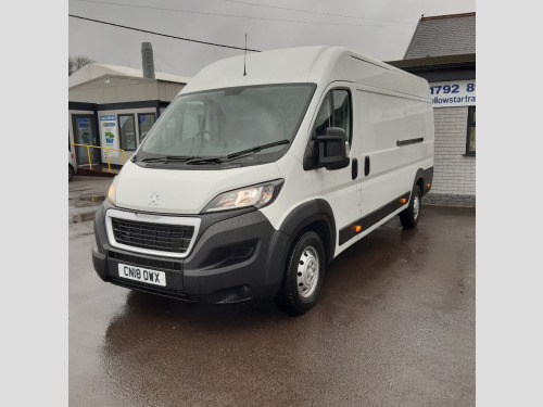 Peugeot Boxer  2.0 BlueHDi H2 Professional Van 130ps