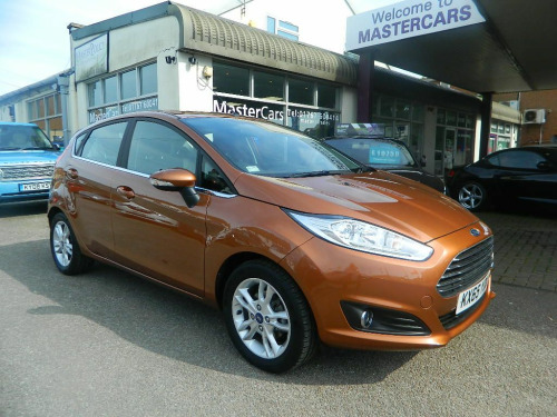 Ford Fiesta  1.0T EcoBoost Zetec 5dr - ONLY 5797 miles and 1 OWNER from new. FSH £0 RFL 