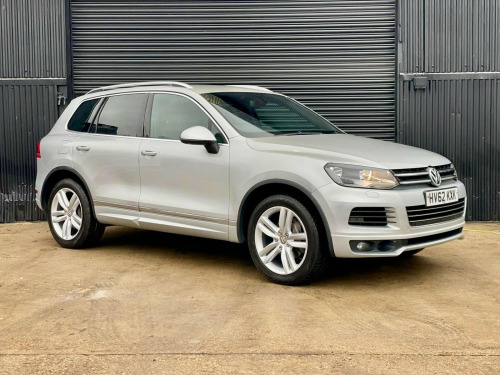 Volkswagen Touareg  3.0 TDI V6 BlueMotion Tech Altitude Tiptronic 4WD Euro 5 (s/s) 5dr