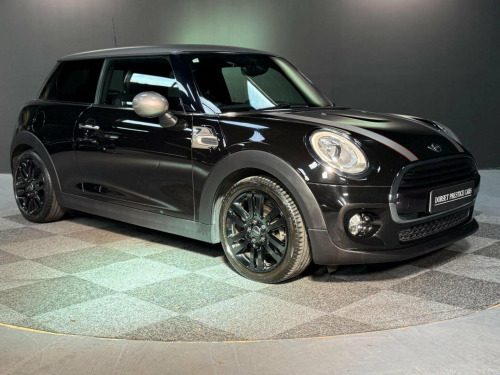MINI Hatch  1.5 Cooper Seven Auto Euro 6 (s/s) 5dr