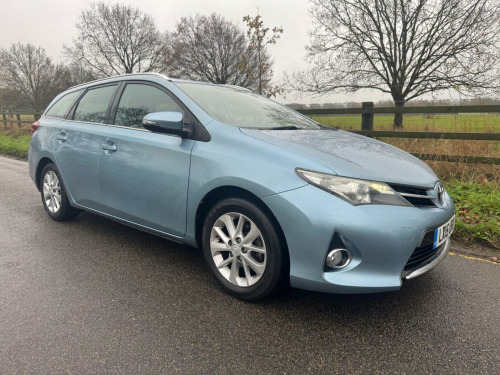 Toyota Auris  1.6 V-Matic Icon Touring Sports Euro 5 5dr