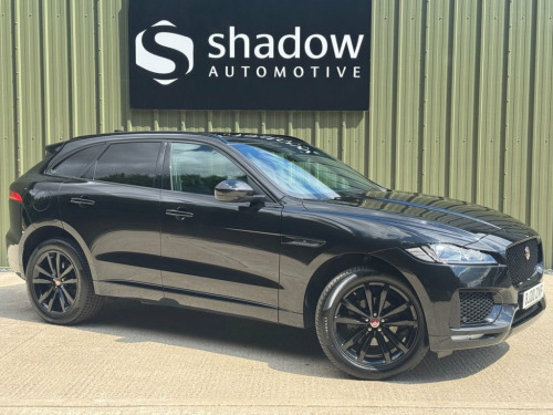 Jaguar F-PACE  2.0 D180 Chequered Flag SUV 5dr Diesel Auto AWD Eu