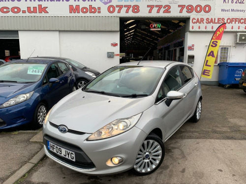 Ford Fiesta  1.4 Titanium 5dr