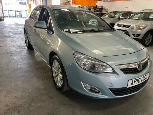 Vauxhall Astra  2.0 CDTi Elite Auto Euro 5 5dr