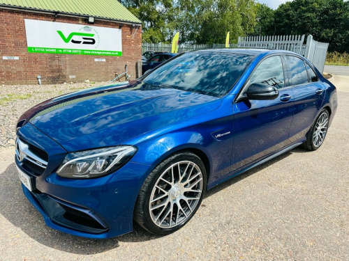 Mercedes-Benz C-Class  4.0 AMG C 63 PREMIUM 4d 469 BHP