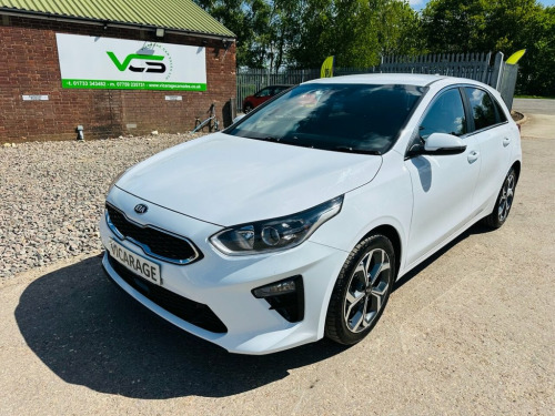Kia ceed  1.6 CRDi MHEV 3 Hatchback 5dr Diesel Hybrid Manual