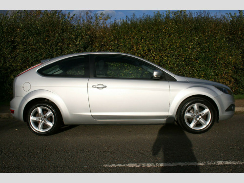 Ford Focus  1.6 Zetec 3dr 