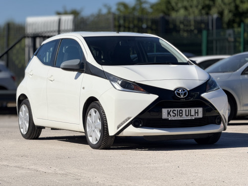 Toyota AYGO  1.0 VVT-i x-play Hatchback 5dr Petrol Manual Euro 6 (71 ps)