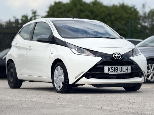 Toyota AYGO  1.0 VVT-i x-play Hatchback 5dr Petrol Manual Euro 6 (71 ps)