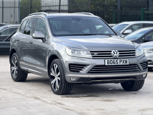 Volkswagen Touareg 3.0 TDI V6 BlueMotion Tech R-Line SUV 5dr Diesel Tiptronic 4WD Euro 6 (s/s)
