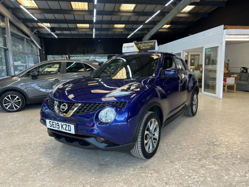Nissan Juke  TEKNA XTRONIC 5-Door