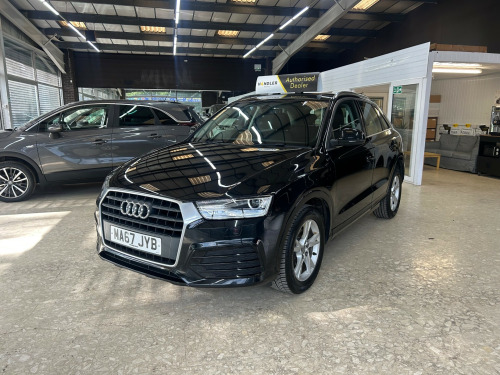 Audi Q3  TFSI SPORT 5-Door