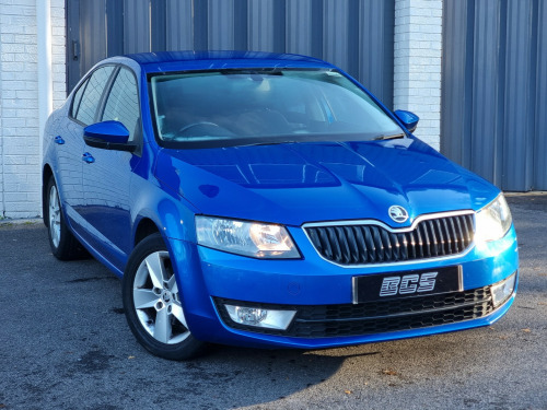 Skoda Octavia  1.6 TDI SE Hatchback 5dr Diesel Manual Euro 5 (s/s) (105 ps)