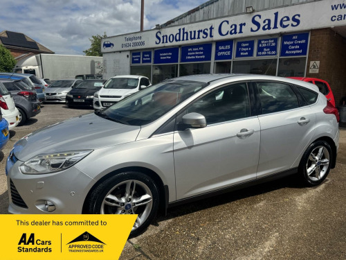 Ford Focus  1.6 TDCi Titanium X Euro 5 (s/s) 5dr