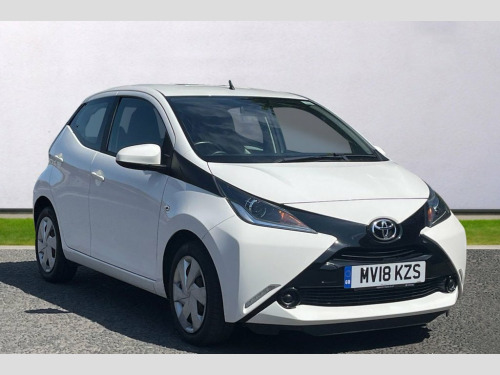 Toyota AYGO  1.0 VVT-i x-play Hatchback 5dr Petrol x-shift Euro