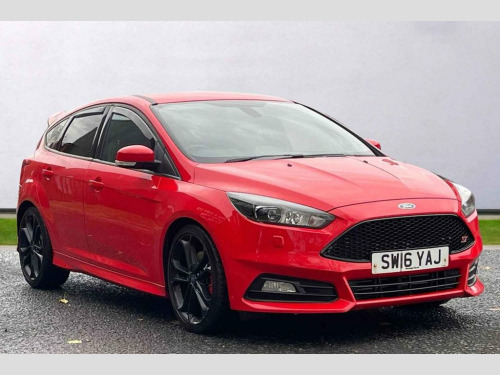 Ford Focus  2.0T EcoBoost ST-3 Hatchback 5dr Petrol Manual Eur