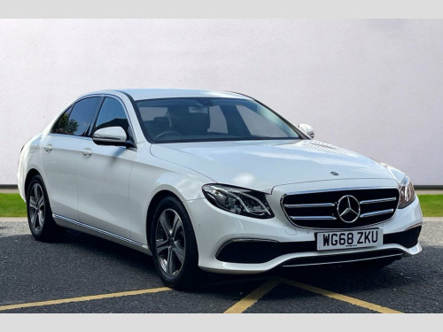 Mercedes-Benz E-Class E200 2.0 E200 SE Saloon 4dr Petrol G-Tronic+ Euro 6 (s/