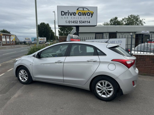 Hyundai i30  1.6 CRDI SE BLUE DRIVE 5d 109 BHP