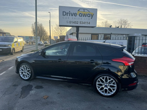 Ford Focus  1.5 TDCi ST-Line Hatchback 5dr Diesel Manual Euro 