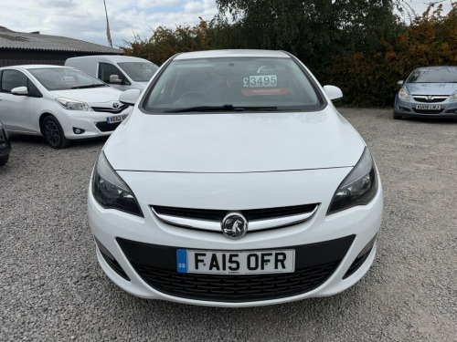 Vauxhall Astra  1.6 CDTi ecoFLEX Excite Hatchback 5dr Diesel Manua