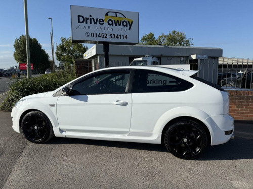 Ford Focus  2.5 SIV ST-2 Hatchback 3dr Petrol Manual (224 g/km