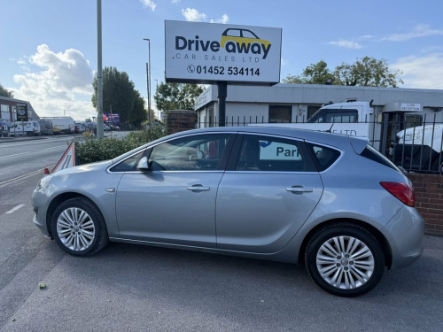 Vauxhall Astra  1.7 CDTi ecoFLEX Excite Hatchback 5dr Diesel Manua