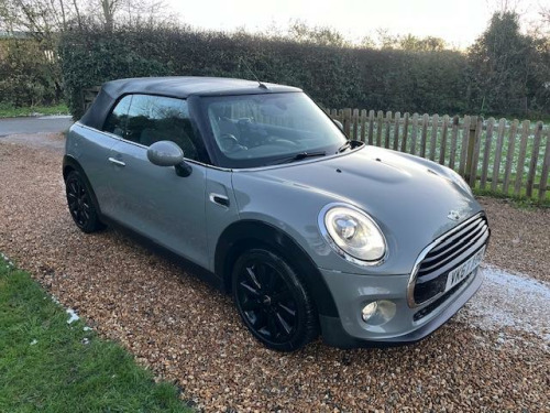 MINI Convertible  1.5 Cooper Euro 6 (s/s) 2dr