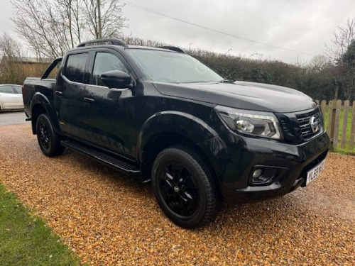 Nissan Navara  2.3 dCi N-Guard Auto 4WD Euro 6 4dr