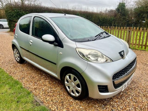 Peugeot 107  1.0 12V Urban 2 Tronic Euro 5 5dr