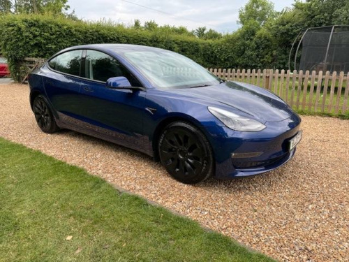 Tesla Model 3  (Dual Motor) Long Range Auto 4WDE 4dr