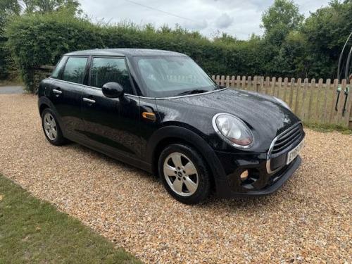 MINI Hatch  1.5 Cooper D Euro 6 (s/s) 5dr