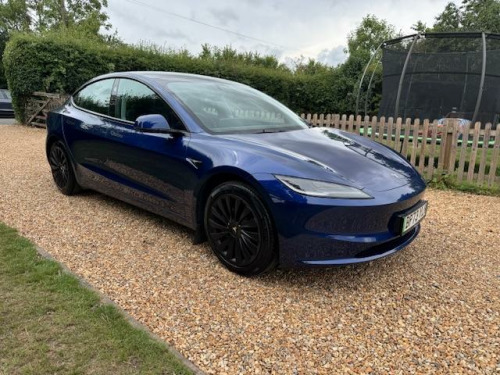 Tesla Model 3  Auto RWD 4dr
