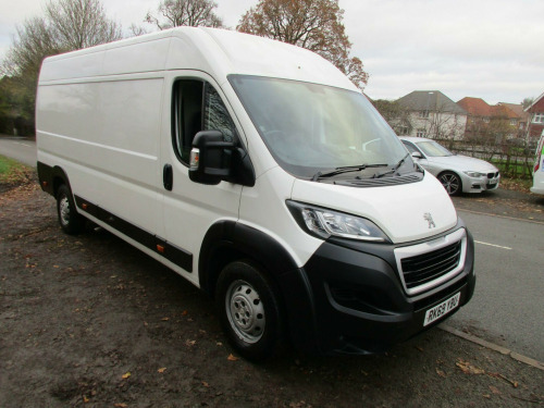 Peugeot Boxer  2.2 BlueHDi 435 Professional L4 H2 Euro 6 (s/s) 5dr