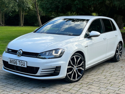 Volkswagen Golf  GTD 5-Door