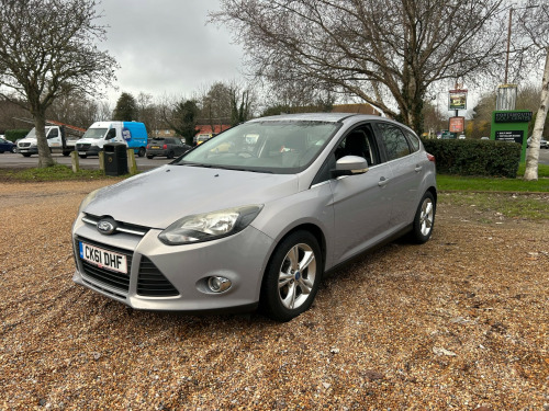Ford Focus  1.6 TDCi Zetec Hatchback 5dr Diesel Manual Euro 5 (s/s) (115 ps) 