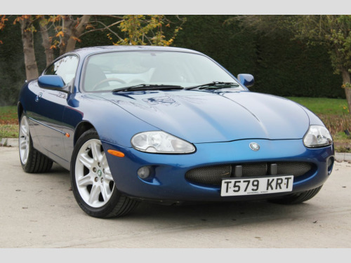 Jaguar XK8  4.0 2dr Auto