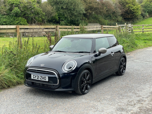 MINI Hatchback  1.5 Cooper Exclusive 3dr