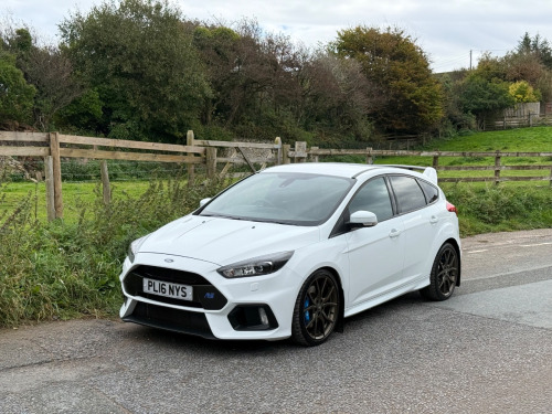 Ford Focus  2.3 EcoBoost 5dr