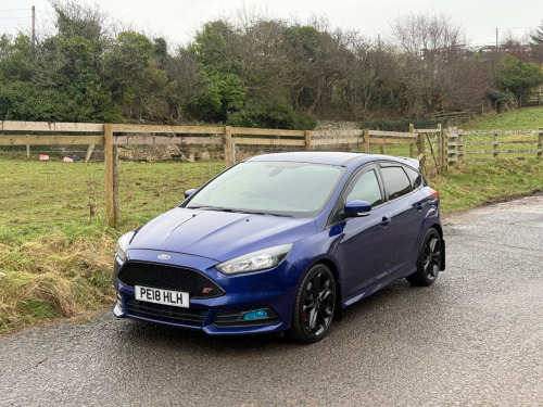 Ford Focus  2.0T EcoBoost ST-2 Navigation 5dr