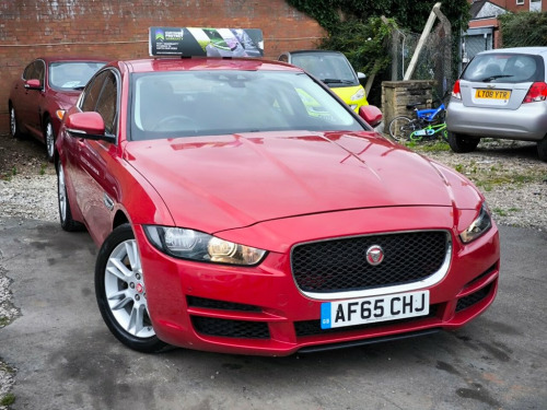 Jaguar XE  2.0 GTDI PRESTIGE 4d 197 BHP Sat Nav_Reverse Camer